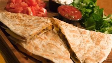 QUESADILLA PLATE